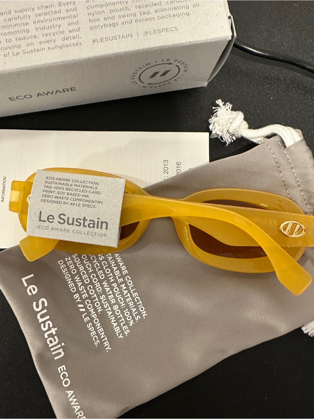 🆕 Le Specs Le Sustain Outta Trash - Mustard (yellow) - Picture 4 of 8